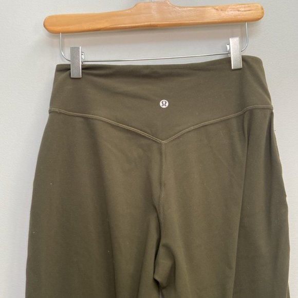❗️SOLD❗️2020 Lululemon Olive Green Align Jogger 28"  Size 6 - Picture 8 of 9